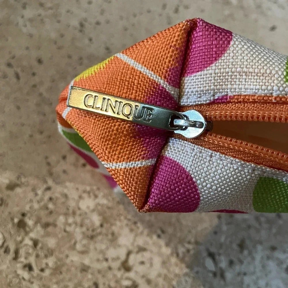 EUC Clinique Floral 7” X 10” Lined Cosmetic / Makeup Bag - Picture 3 of 6